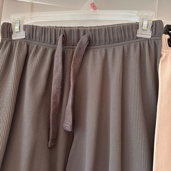 Gymshark joggers. Size extra small. BNWOT - Picture 5 of 8